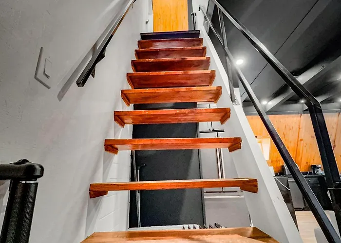 Modern Luxurious A-frame - Playground Holiday home
