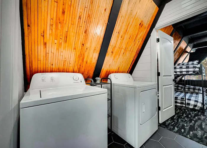 Modern Luxurious A-frame - Playground *